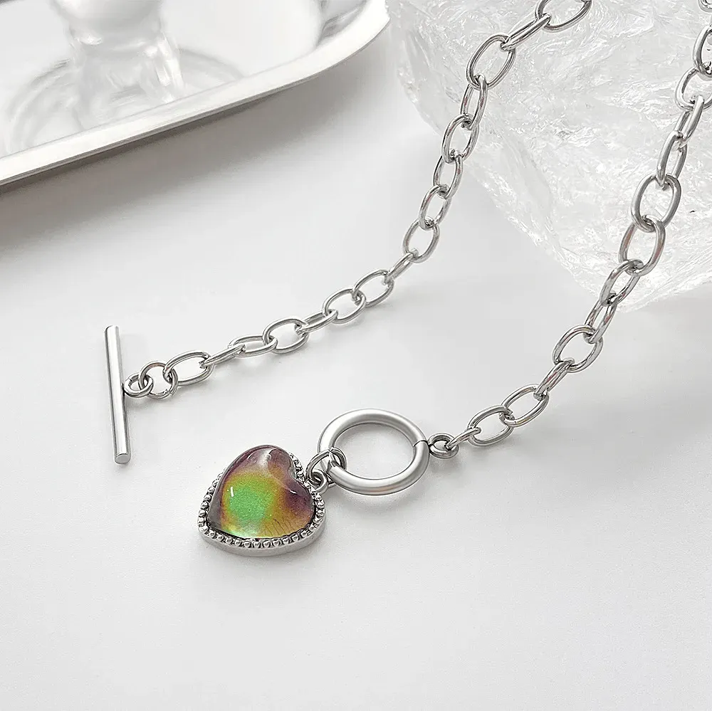 BUY 1 GET 1 FREEColor changing mood bracelet