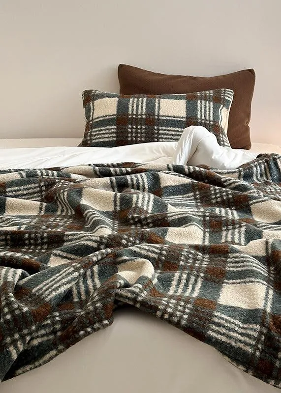 Cozy Plaid Wool Throw Blanket / Brown