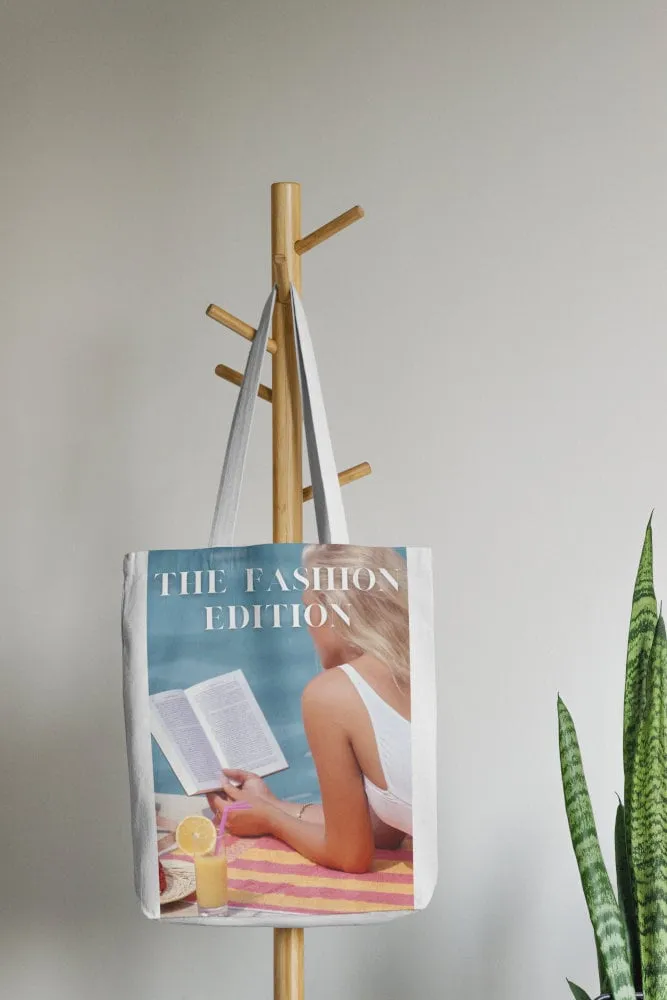 Fashion Edition Summer Poolside PRINTABLE WALL ART, Swimming Pool Art, Beachy Wall Decor, Fashion Prints, Book Lover Art Print, Summer Print