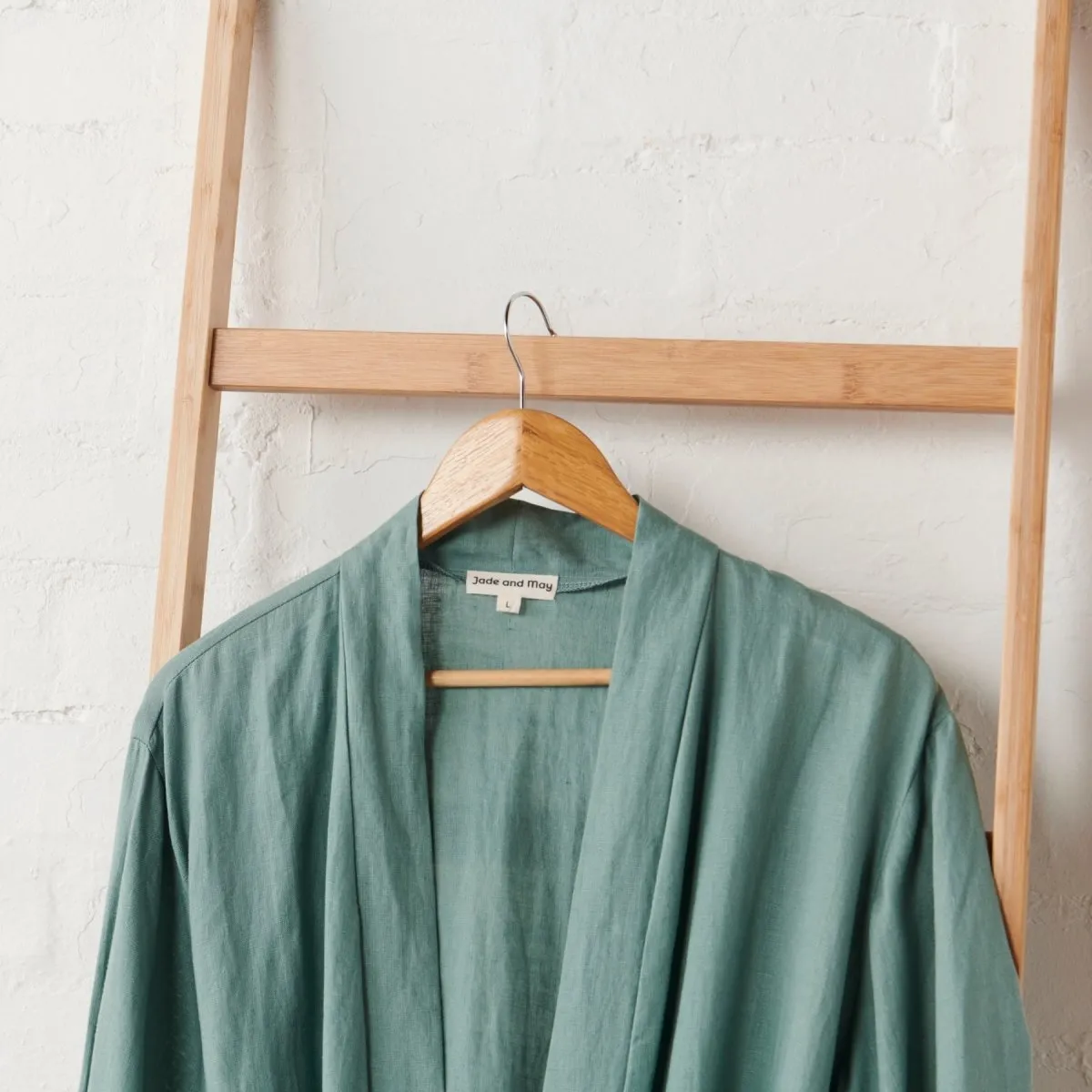 Linen Bathrobe & Hydy Gift Box